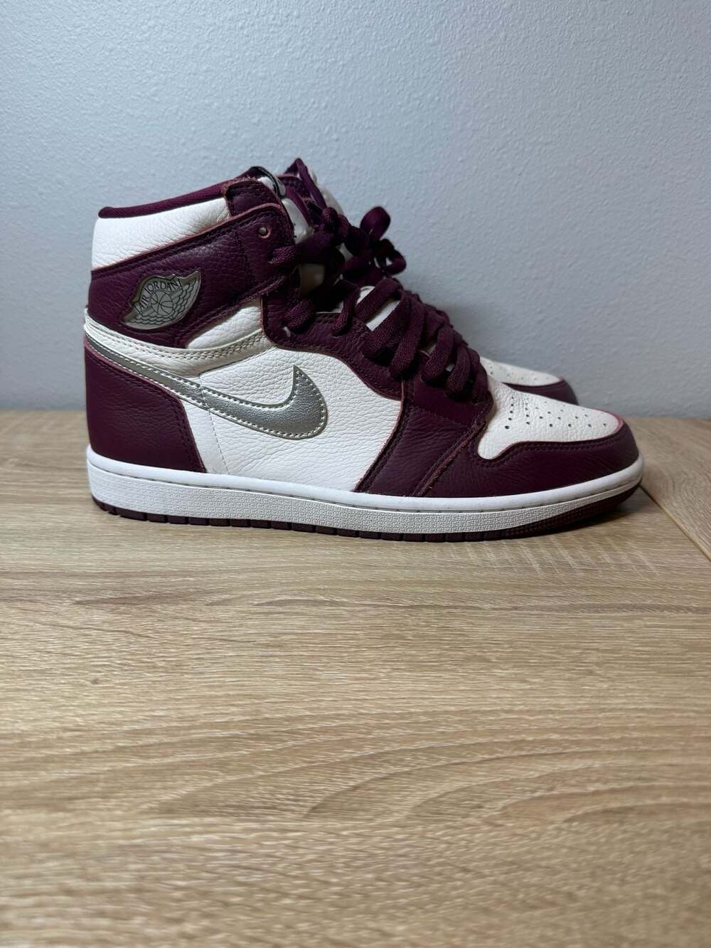 Nike Air Jordan 1 Retro High OG Bordeaux